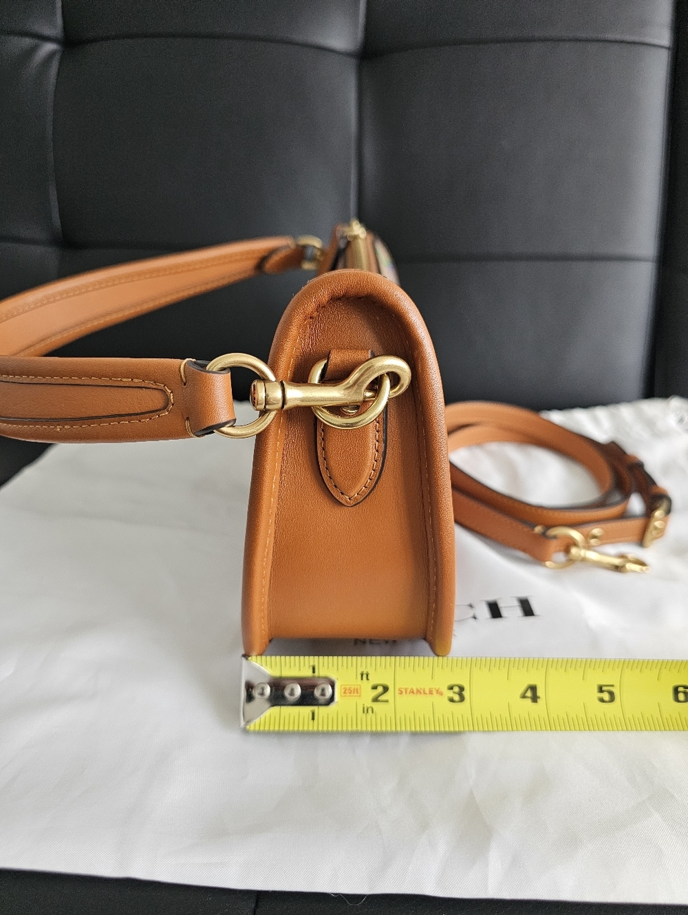 Authentic Limited Edition Coach Swinger Bag - PRICE FIRM - Picture 10 of 11